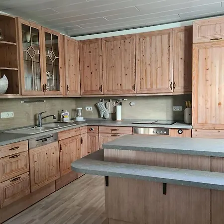 Schoene Moderne In Ruhiger Lage