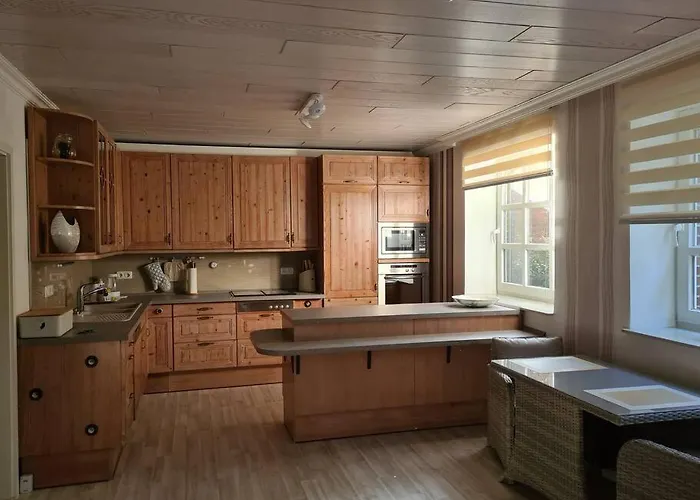 Schoene Moderne In Ruhiger Lage